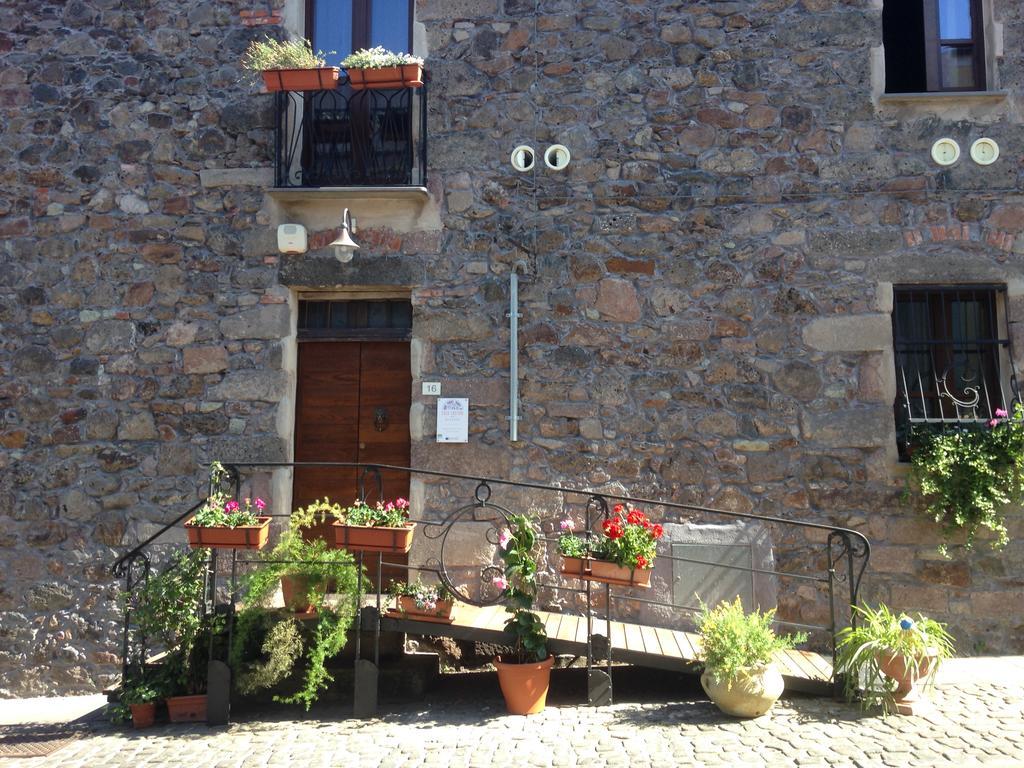 Bed and Breakfast Casa Castori Macomer Esterno foto